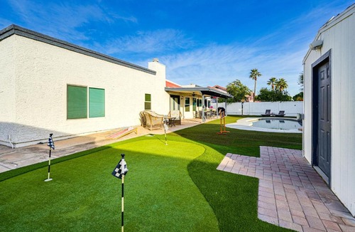 Chandler House | Pool, Putting Green & Games: Chandler Home!