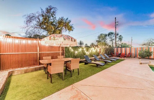 Palo Verde House | Poolside Chic: Large Group Getaway! Wow
