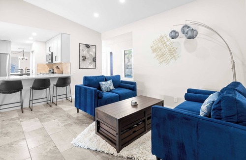 Villa De Paz House | Poolside Patio | Close to Westgate | Dog Friendly