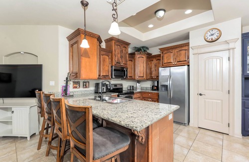 Laguna Vista House | Poolside retreat/golf/p-ball/tennis/fenced yard/pets/sun/fun/extended stay