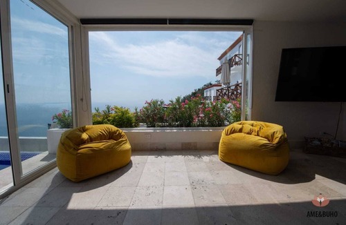 Brisas del Marques Villa | POSTCARD PHOTOS