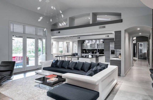 McDowell Ranchos House | Preston by AvantStay 6BR Desert Oasis w/ Basketball Court, Pool & Hot Tub