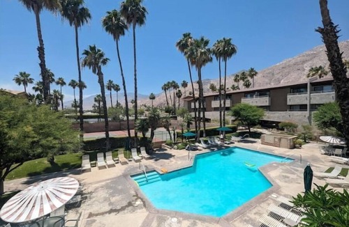 Downtown Palm Springs Condo | Prime Location 1Bd Amazing Views