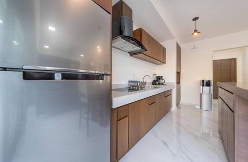 Centro - Supmza 001 Condo | Prime Location. 2 BR Condo w/Ocean View Pool