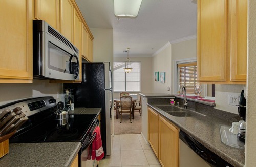 South Scottsdale House | Prime Scottsdale Stay: 2BR Condo Steps from Old Town Attractions