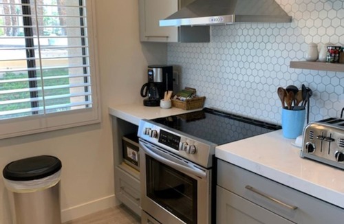 Palm Desert Condo | Prime South Palm Desert Condo Located in Shadow Mountain Gated Resort