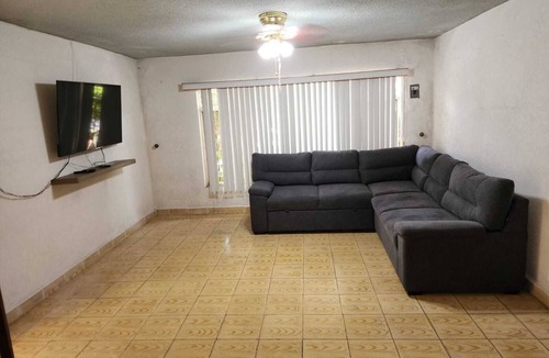 Monterrey House | Primer piso completo en casa acogedora.