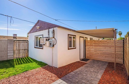 Encanto House | Private 1BR Guest House, Peaceful Urban Stay