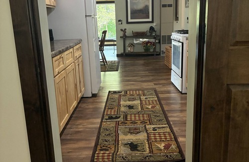 South Haven Cabin | Private and Cozy 2-Bedroom Cabin on Lake Marie in South Haven, MN