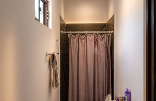 Torreon House | Private and secure suite 2 minutes from the airport