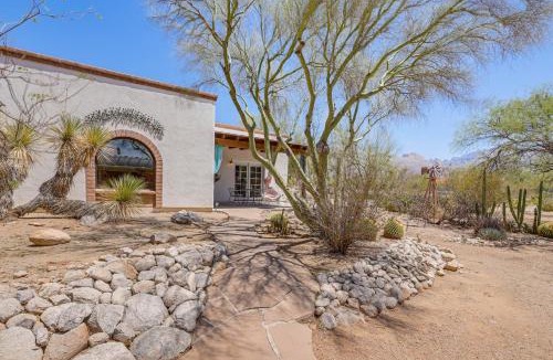 Casas Adobes Estates House | Private Desert Garden: Cozy Tucson Casita