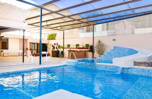 Santa Teresita House | Private Double Room in Guesthouse Guadalajara 2