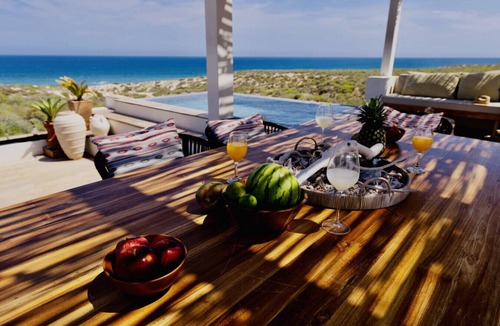 Vinorama Villa | Private East Cape Villa · Walk to Beach · Pool & Jacuzzi