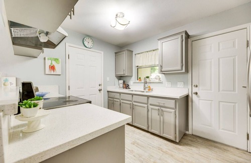 San Juan House | Private Fenced Backyard Pet Friendly Grill