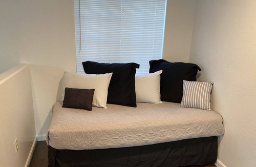 Governmental Mall Condo | PRIVATE garage, 2bdrm home in downtown PHX!