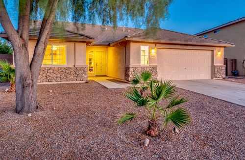 Northwest Ranch House | Private Heated Pool and Firepit Surprise Home! 30 Night minimum!