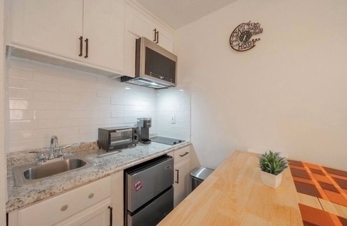Santa Susana Apartment | Private King Suite with Waterfall Patio Peaceful Simi Valley Retreat