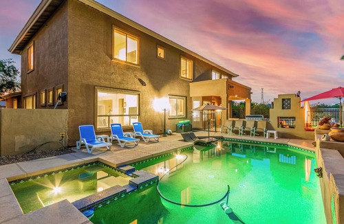Glendale House | Private Luxury 5BR Glendale Retreat w/Pool, Ping Pong & More!