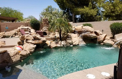 Eagle Hills House | Private Paradise at the Tiki Hut and Blue Lagoon