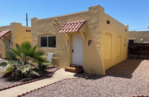 Downtown Phoenix Cottage | Private Pet-Friendly Casita F