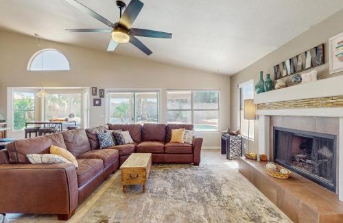 Avondale House | Private Pool, Yard & Pool Table! 'Avondale Abode'