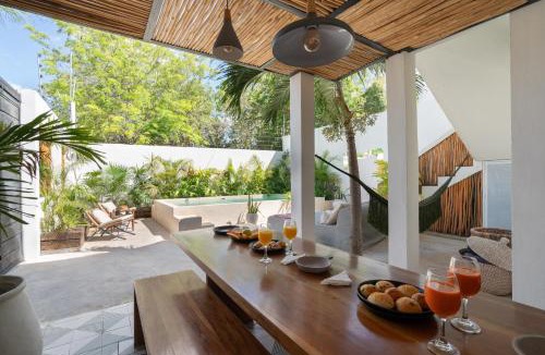 La Veleta Villa | Private villa Maxanab 7rooms pool + Beach club