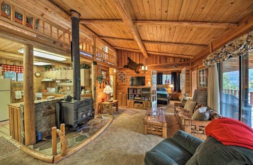 Troy House | Private 'Yaak River Hideaway' w/Deck & Mtn Views!