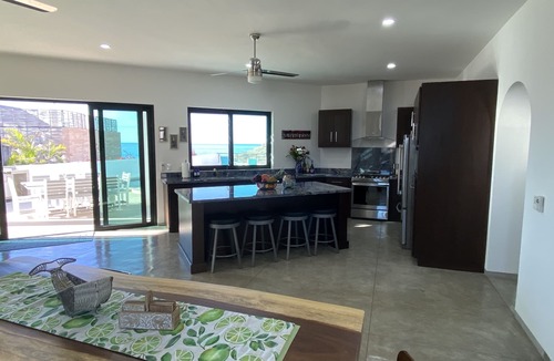 El Pescadero House | PROMO 5% WEEKLY/10%MONTHLY DISCOUNT Villa Emidora with Ocean, Beach and jacuzzi