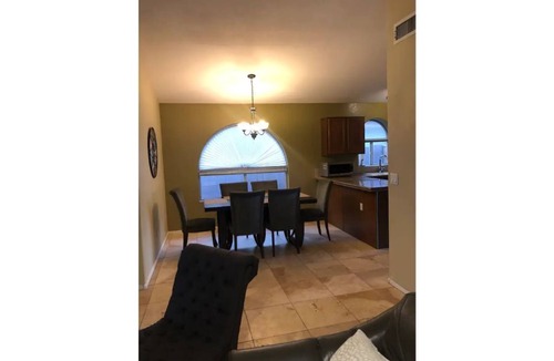 Tempe House | PROMO FOR WEEKLY STAY OF 5%/MONTHLY STAY OF 10% nThe Right Spot