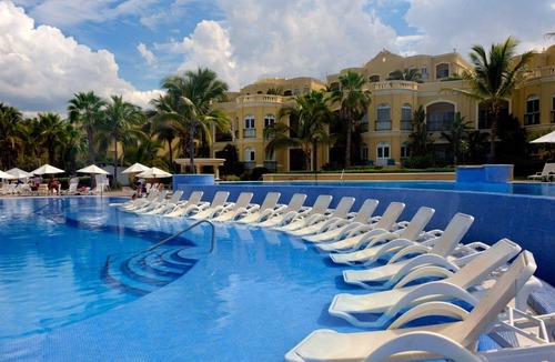 Cerritos Resort | Pueblo Bonito Emerald Bay Resort in Mazatlan 1Bd-2Bth Master, Many Weeks Avail