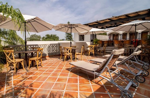 Guadalajara Hotel | Puerta San Pedro