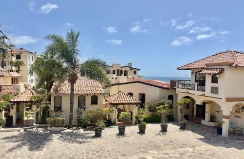 Playas de Rosarito Apartment | Puerto Nuevo Surf Villa Tranquilidad 2BR with pool