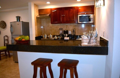 Las Glorias Resort | Puerto Vallarta Resort 1 Bedroom Sleeps 4