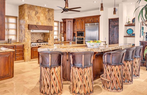 Cabo San Lucas Villa | Punta Ballena Villa with Saltwater Pool and Swim-Up Bar