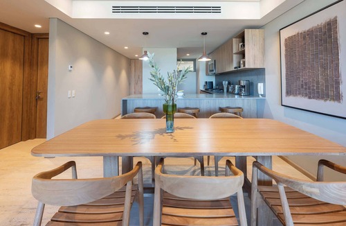 Zona Hotelera Apartment | Punto Nima Oceanview Condo with Rooftop Pool & Gym