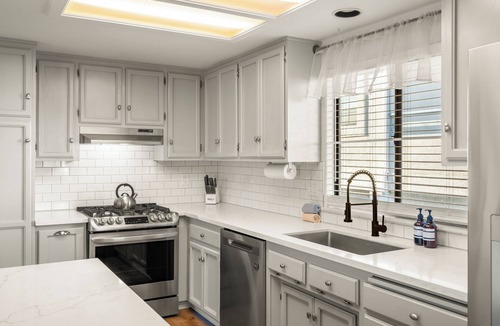 Grover Beach House | Pup Friendly*Fire Pit*Sleeps 8!