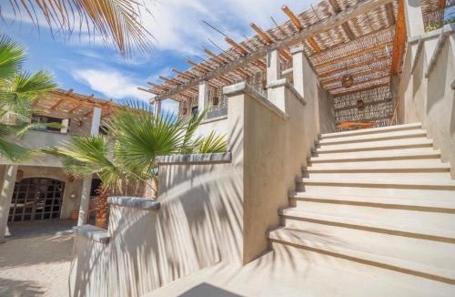 El Pescadero Hotel | Pure Baja Private Suites-Upscale Property with Infinity Pool and Lush Gardens