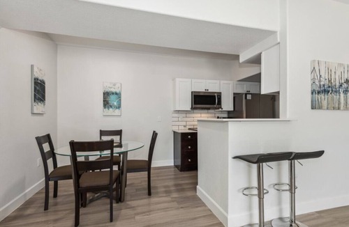 Arrowhead Ranch Apartment | Pure Suites Furnished 2 Bed Glendale Gym Pool