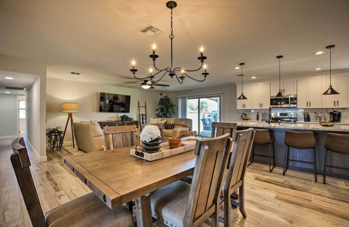 Sun City West House | Putting Green, Community Perks: Sun City West Home