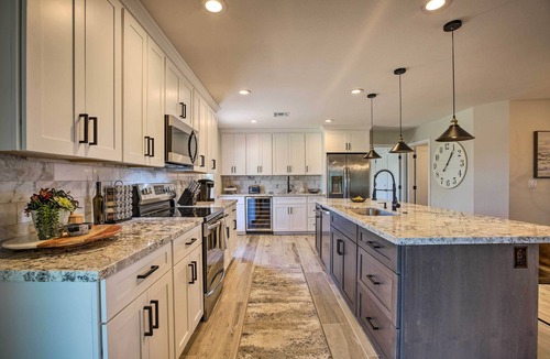 Sun City West Cottage | Putting Green, Community Perks: Sun City West Home