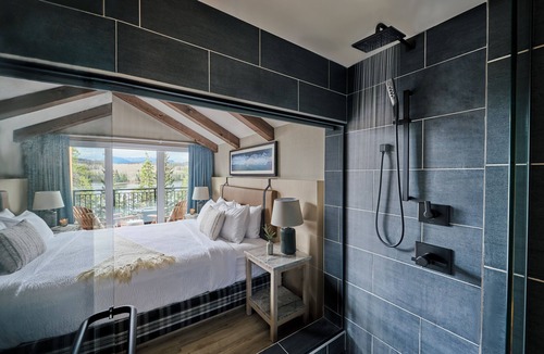 Jasper Hotel | Pyramid Lake Lodge