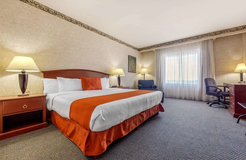 Guadalupe Hotel | Quality Inn Monterrey La Fe