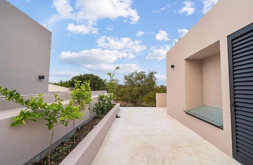 Barra de Colotepec Villa | Quiet La Punta Surf Villa