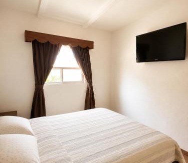 Ixtlahuacan de los Membrillos House | Quinta for Events and Stays in Vista Contenta