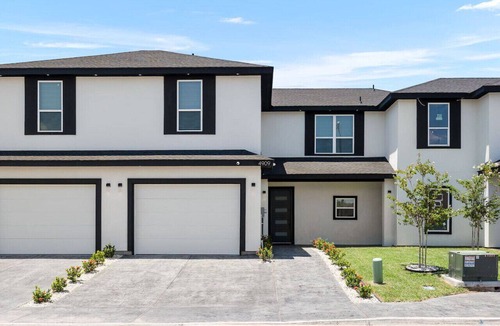 McAllen Apartment | Quinta Real Townhomes - 4909