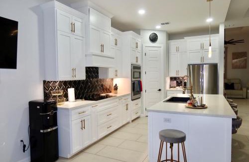 Mission House | Rabbit Run Home