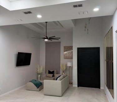 Mission House | Rabbit Run Home