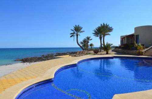 Ensenada Los Muertos Villa | Rancho De Costa by Cabo Villas