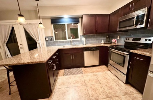 Tempe House | Rare 4 Bedroom Townhome with Backyard in Tempe