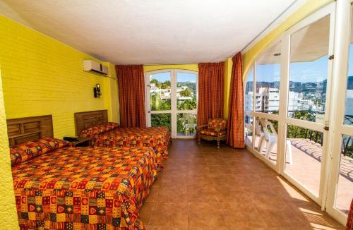 Lomas de Costa Azul Hotel | Real Bananas All Inclusive
